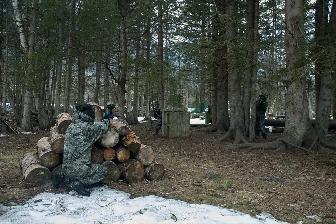 Escenario de paintball bosque encantado